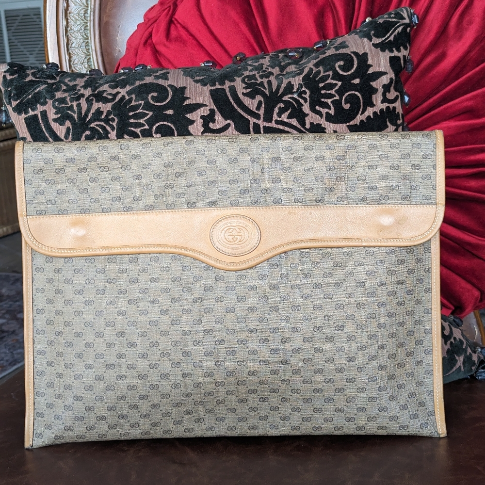 ✅GUC💯GUCCI MICRO GG VINTAGE DOCUMENT HOLDER - Picture 3 of 12